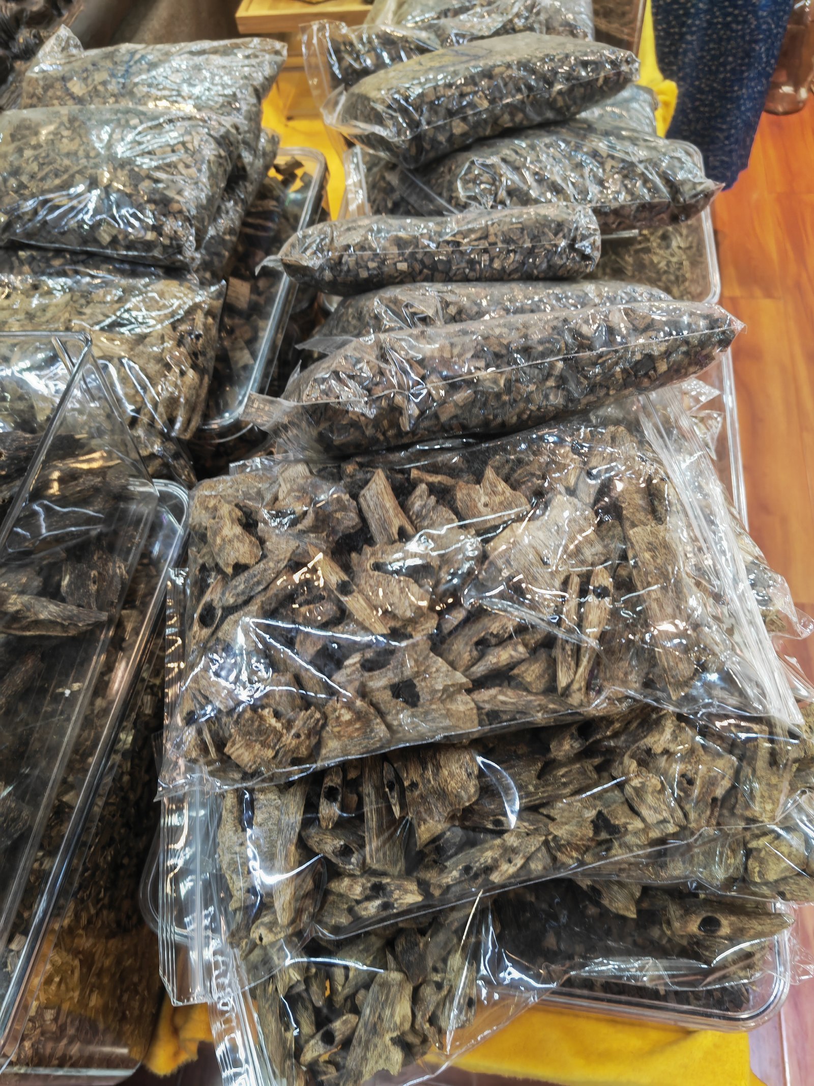 Standard Grade Oud Chips